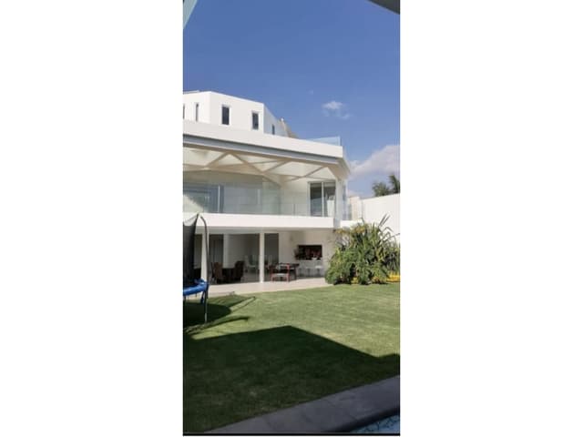 Venta de Casa Sola en Vista Hermosa