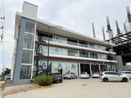 LOCAL NUEVO EN RENTA, PLAZA ALTAMÉDICA JUNTO A ZONA DE LA MARINA