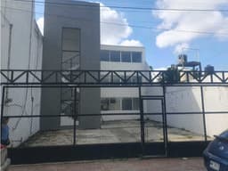 Edificio de 3 Departamentos, parque Juarez