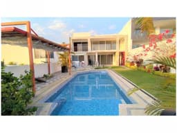 ESTRENA ESPECTACULAR RESIDENCIA EN BURGOS CORINTO