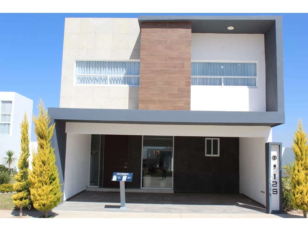 CASA EN VENTA AL NORTE (RESIDENCIAL) (SC) — foto 1