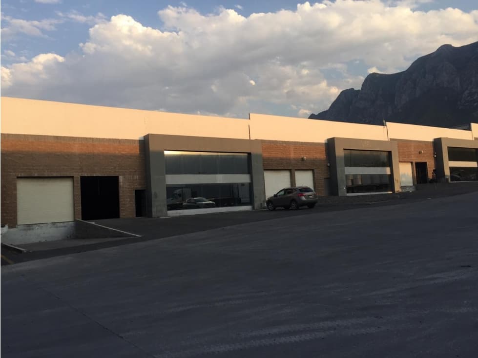 BODEGA INDUSTRIAL — foto 1