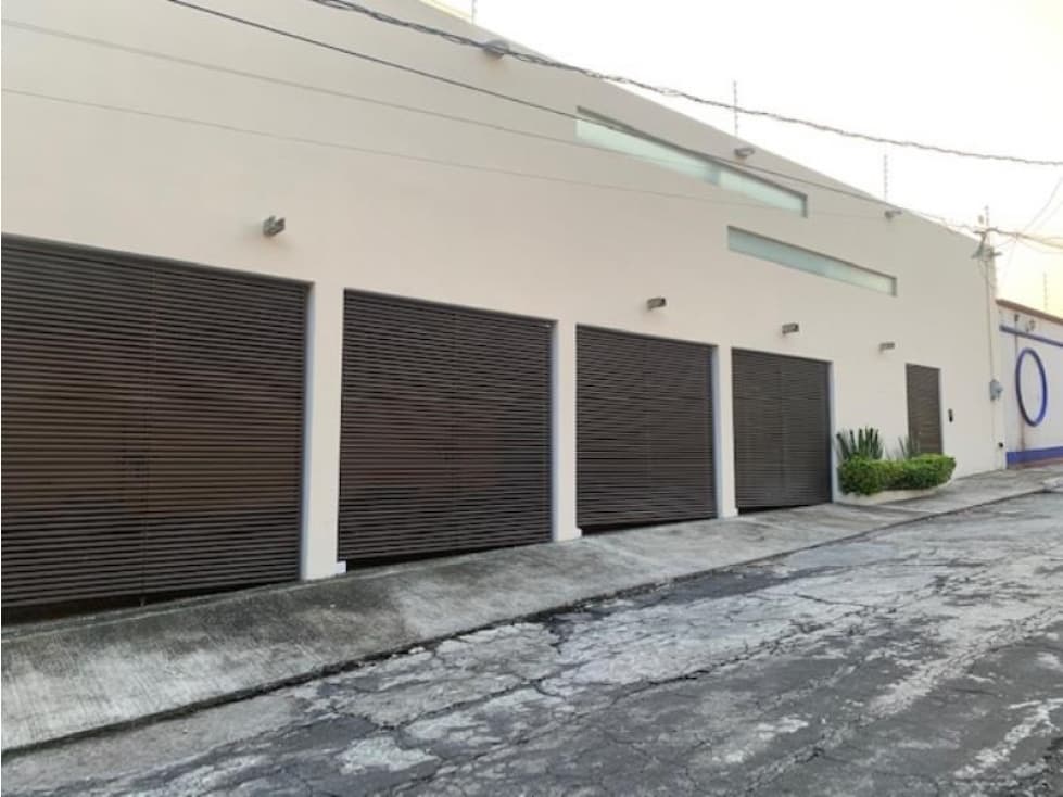 Venta de Casa Sola en La Colonia Delicias — foto 3