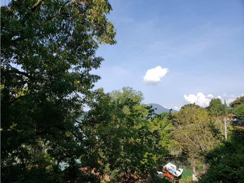 TERRENO EN VENTA CON EXCELENTE VISTA AL LAGO — foto 1