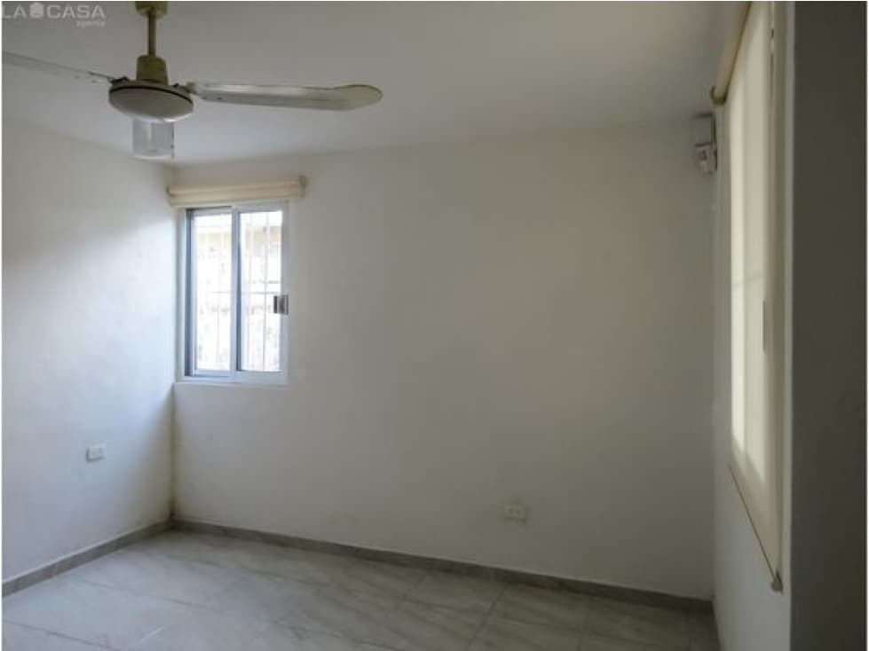 ESPACIO EN RENTA PARA CONSULTORIO — foto 2