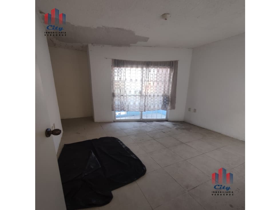 VENTA DE CASA EN LOMAS DE RIO MEDIO 4 — foto 3