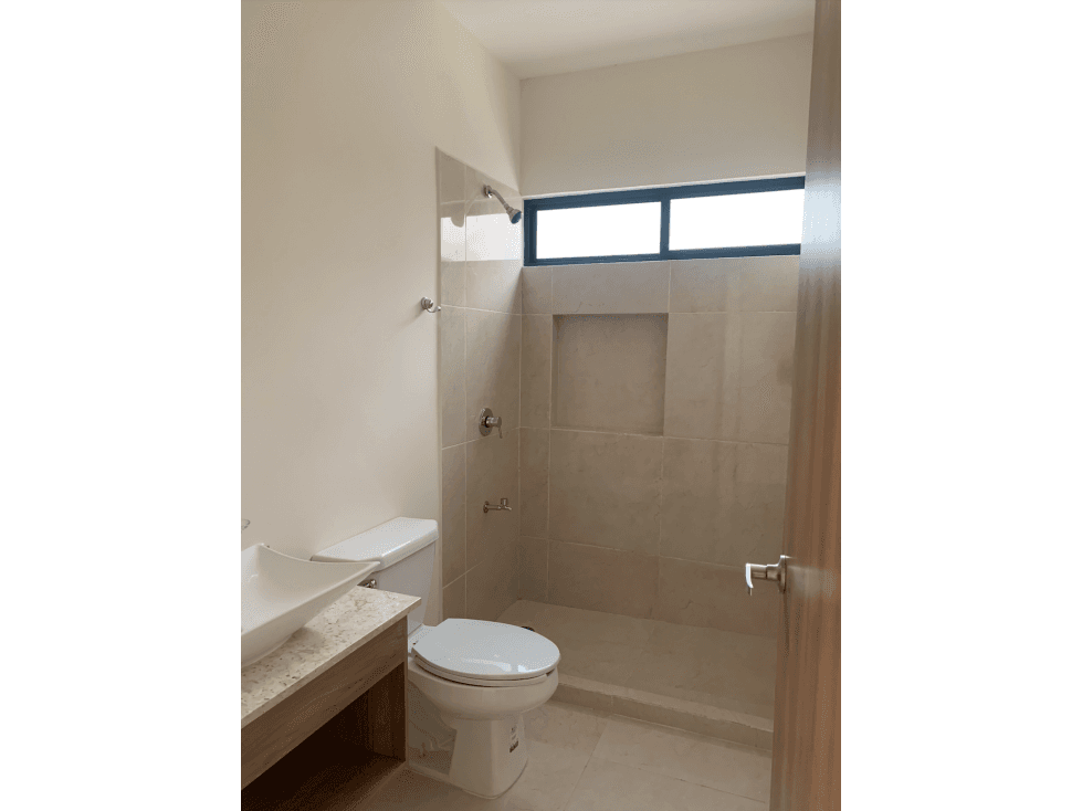 CASA EN PRIVADA ZONA PONIENTE — foto 5