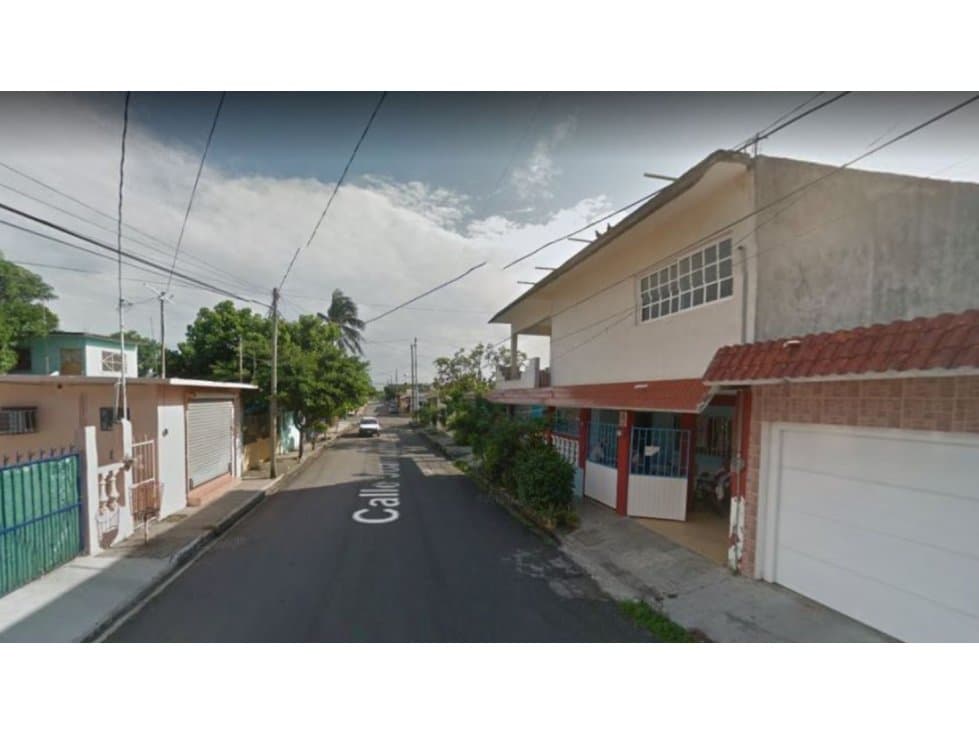 Excelente Casa En Remate — foto 3