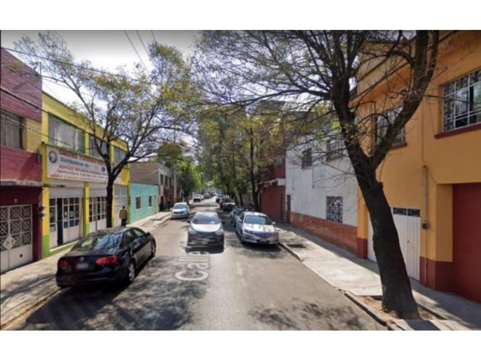 CASA EN REMATE — foto 4