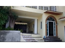 CASA EN VENTA EN RANCHO CORTÉS