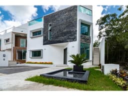 Preciosa casa en renta en Aqua Residencial
