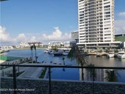 Departamento en venta en Cancun Puerto Cancun 221064MA