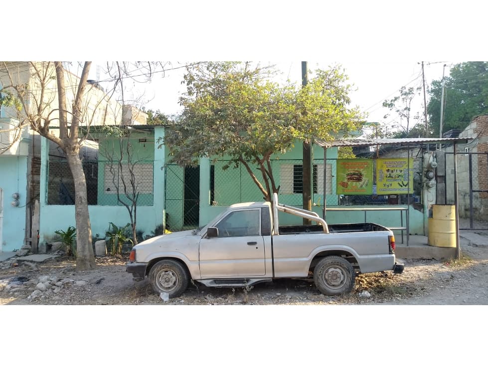 ?Se Vende casa con amplio terreno plano? — foto 1