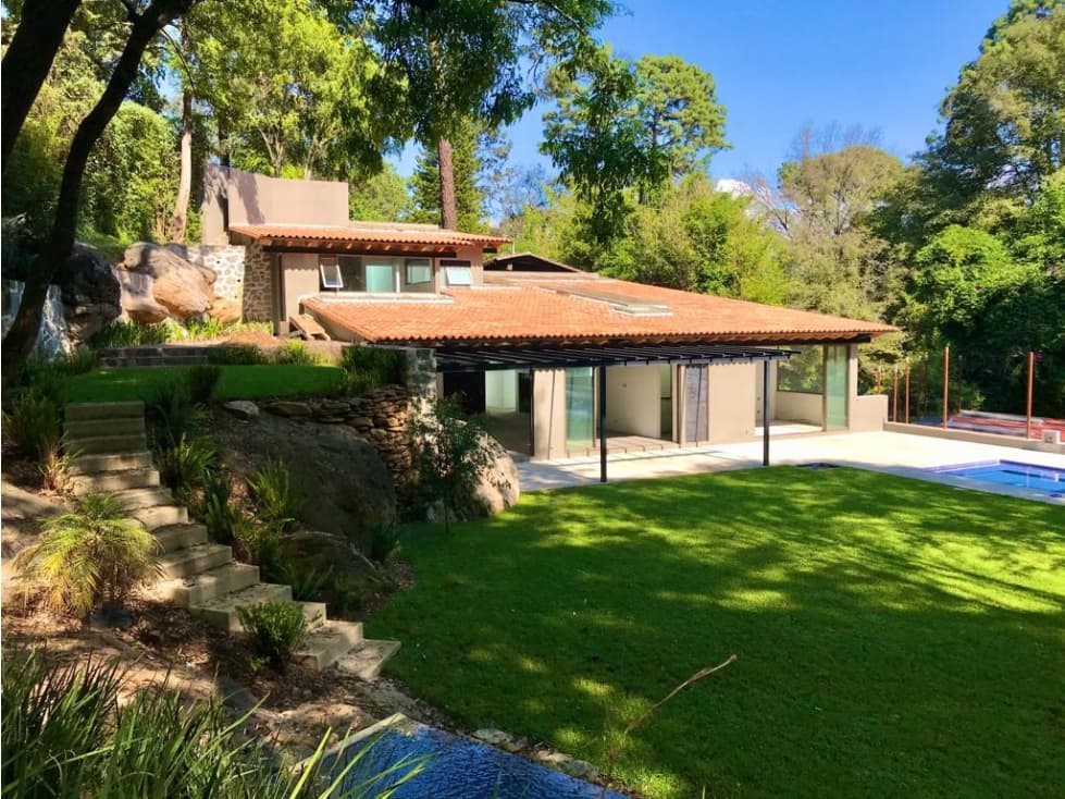 CASA EN VENTA AVANDARO VALLE DE BRAVO — foto 1