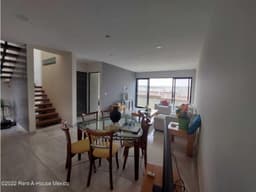 SE VENDE CASA CON ACABADOS DE LUJO EN ALTOZANO