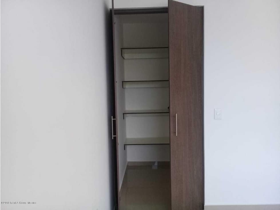 Casa en Venta de Arquitecto en Zibata KP — foto 4