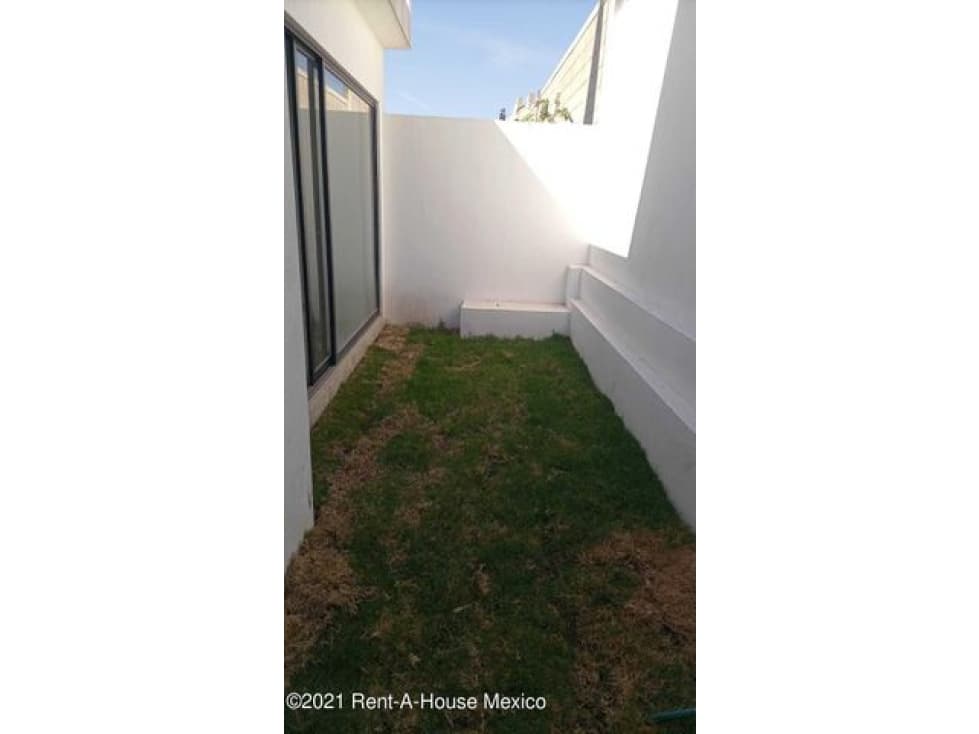 Casa en El Mirador, con cuarto de TV. VENTA — foto 6