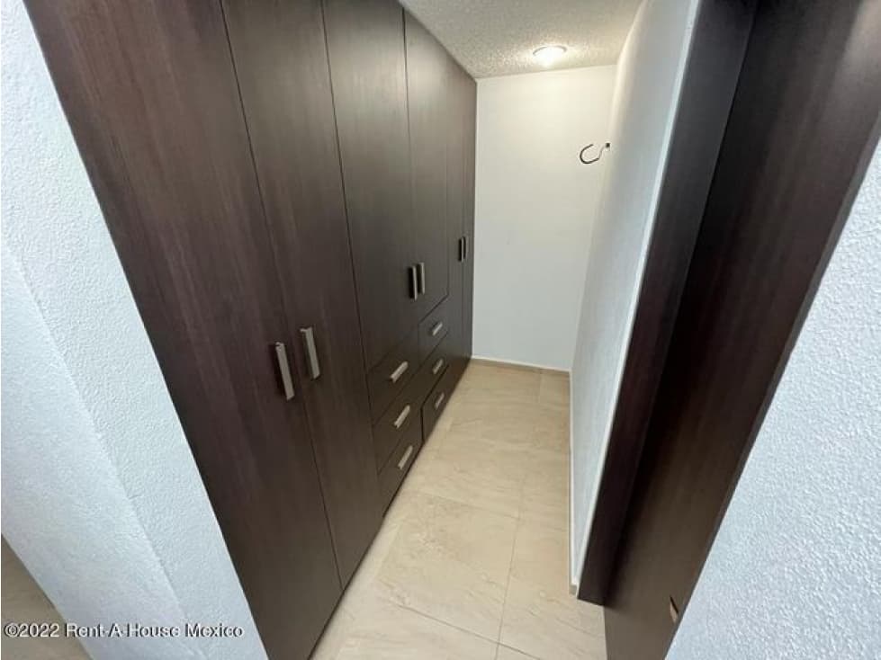 Se renta amplia casa en Zibata IG — foto 5