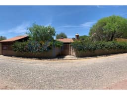 RENTA casa de 1 piso y 5 cuartos en San Miguel de Allende