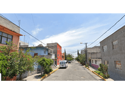HERMOSA CASA NEZAHUALCOYOTL