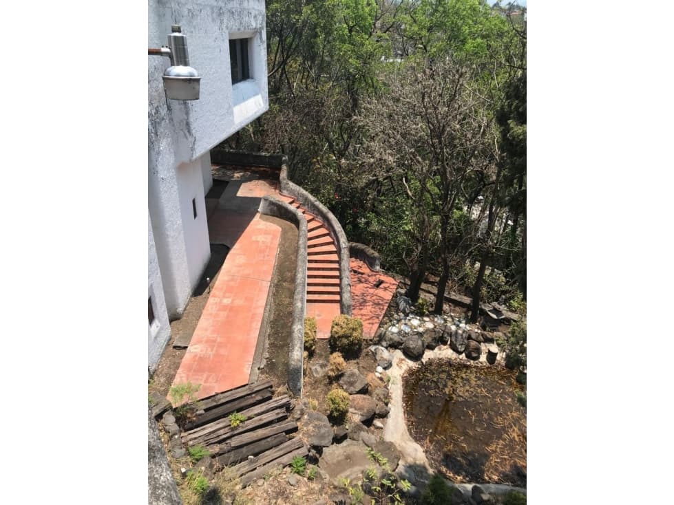 CASA EN CUERNAVACA CON ESPECTACULAR JARDIN — foto 5